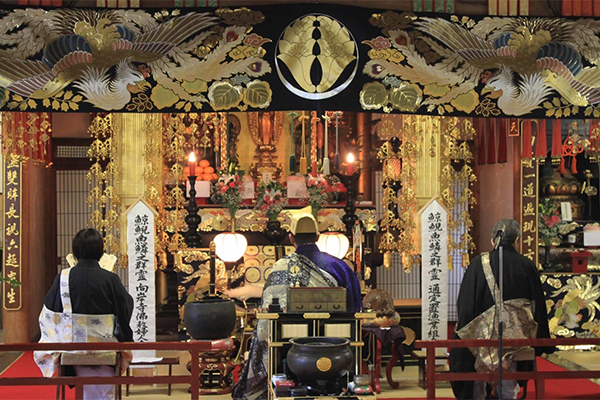 通の海雲山向岸寺の鯨法要